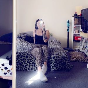 Meet your Posher, Chloe